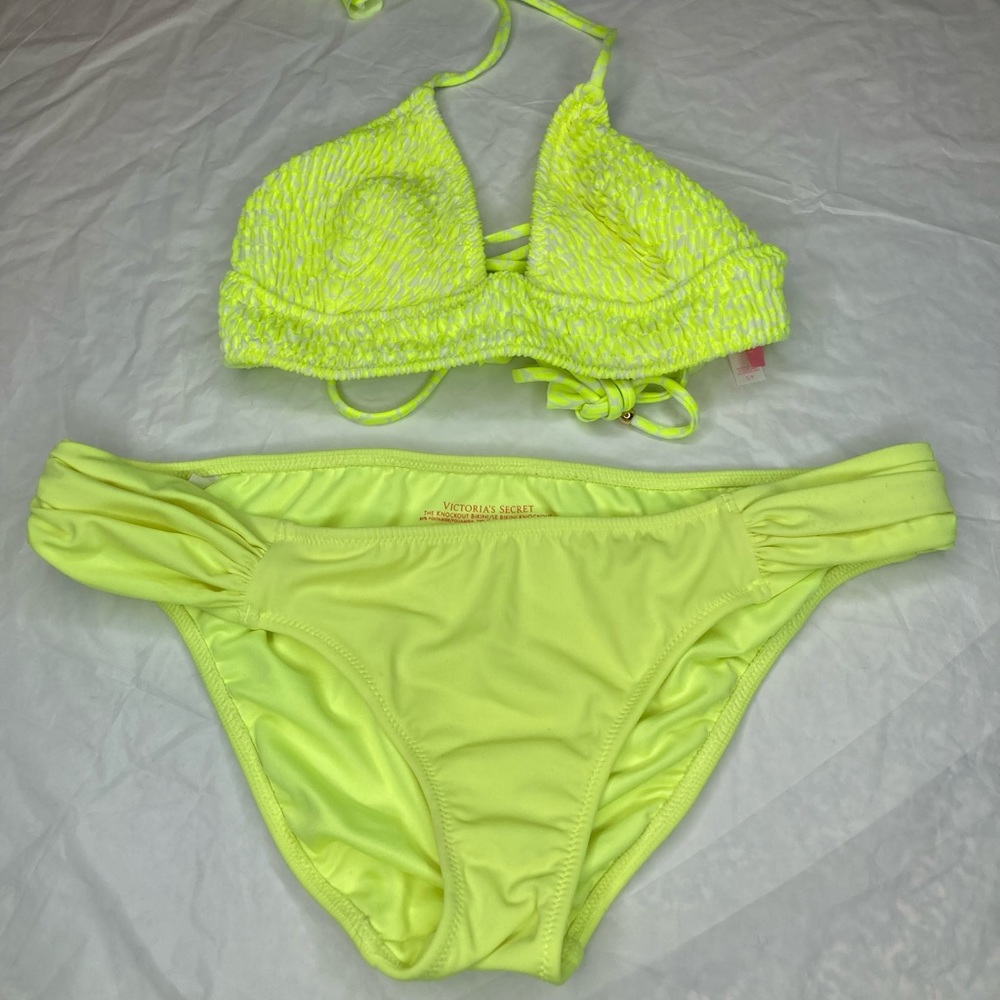 Victoria’s Secret yellow bikini